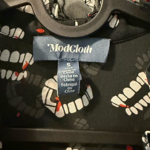 Modcloth Halloween Vampire Black and White Patterned Blouse - Picture 4 of 5